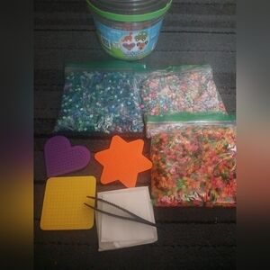 Thousands Of Perler Fuse Beads 3 Mold Trays Iron Sheets & Tweezers Kit